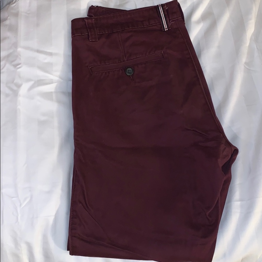 Forever21 Men’s Maroon Chinos